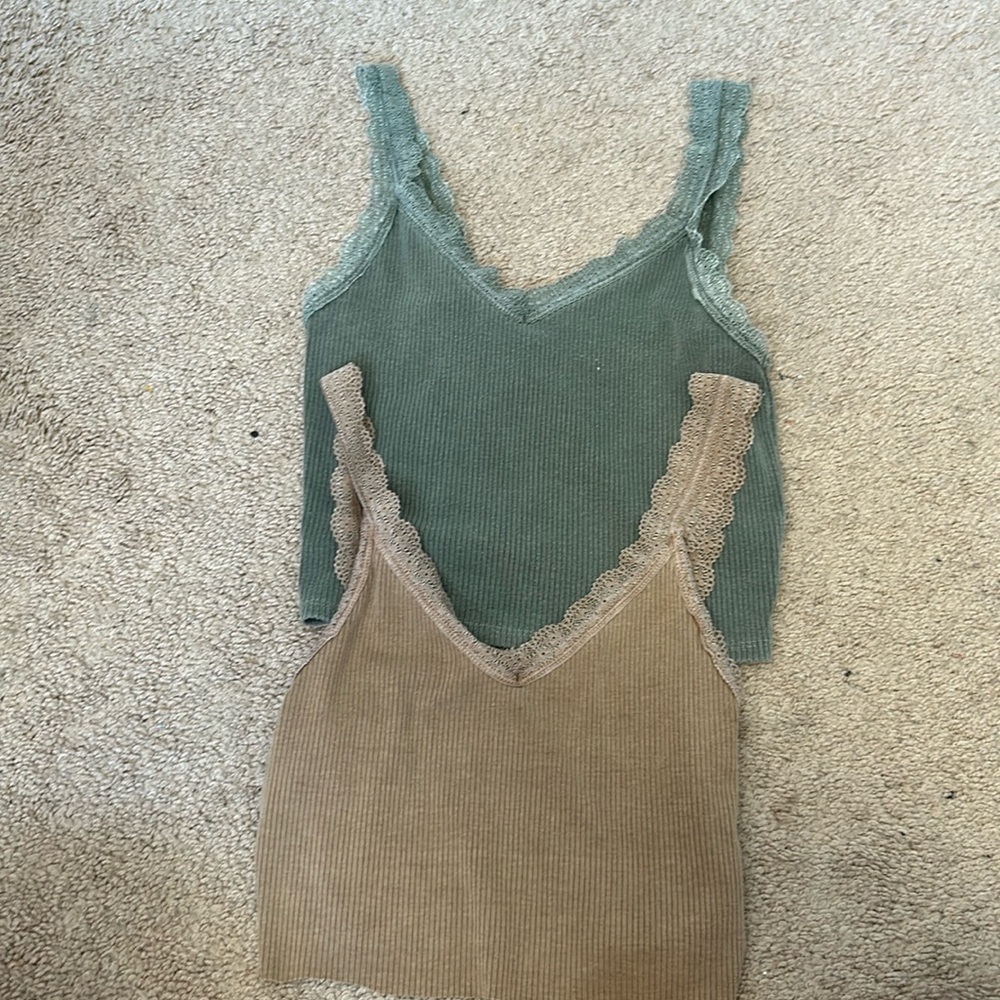 American eagle tank tops green and brown two pack size extra small